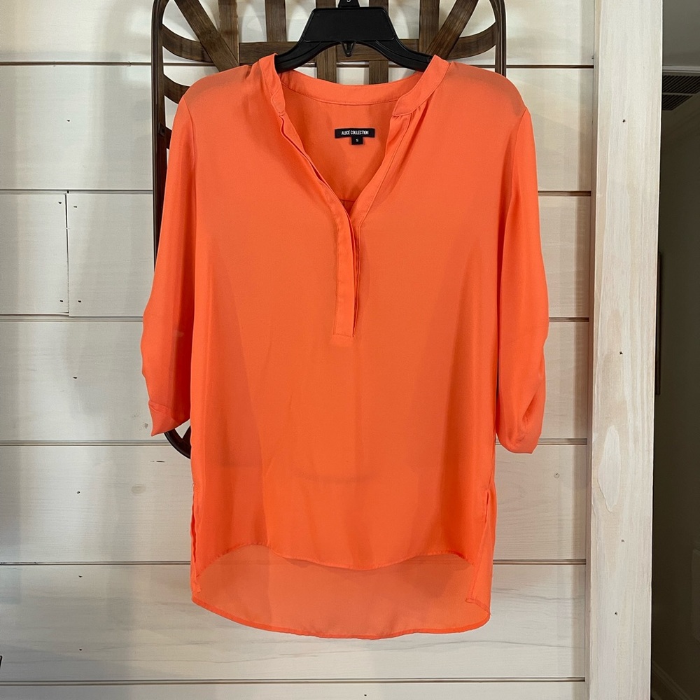 Cute 3/4 sleeve top